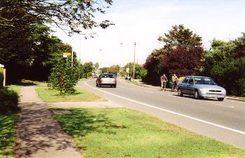 Looking north along Shelford Road towards the location of Addenbrooke�s Road junction, from the west side of the footpath, outside 122/120 Shelford Road. Photo: Andrew Roberts, 30 September 2007.