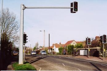 The railway bridge from the south, with the cycle and pedestrian crossing. Photo: Andrew Roberts, 26 January 2008.